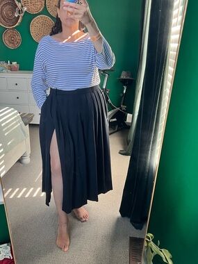 Abercrombie & Fitch Navy Pleated Midi Skirt with Side Slit